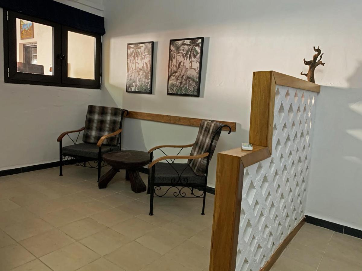 Hotel Blawa Abidjan Eksteriør bilde