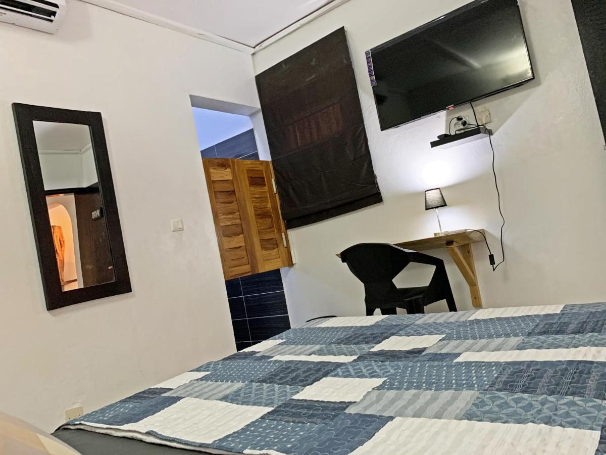 Hotel Blawa Abidjan Eksteriør bilde